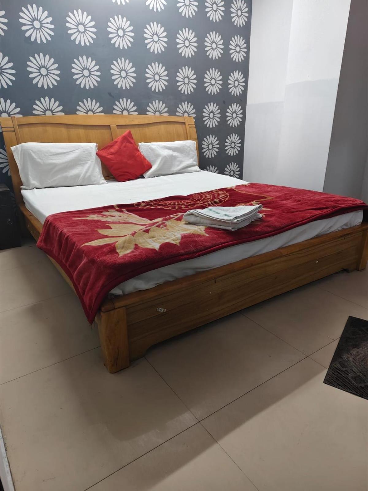 J Joy - Karol Bagh 3* Delhi (National Capital Territory of India)
