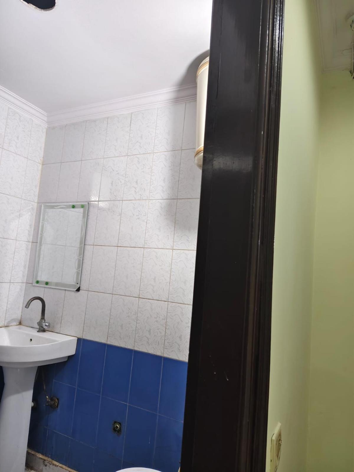 Hotel J Joy - Karol Bagh