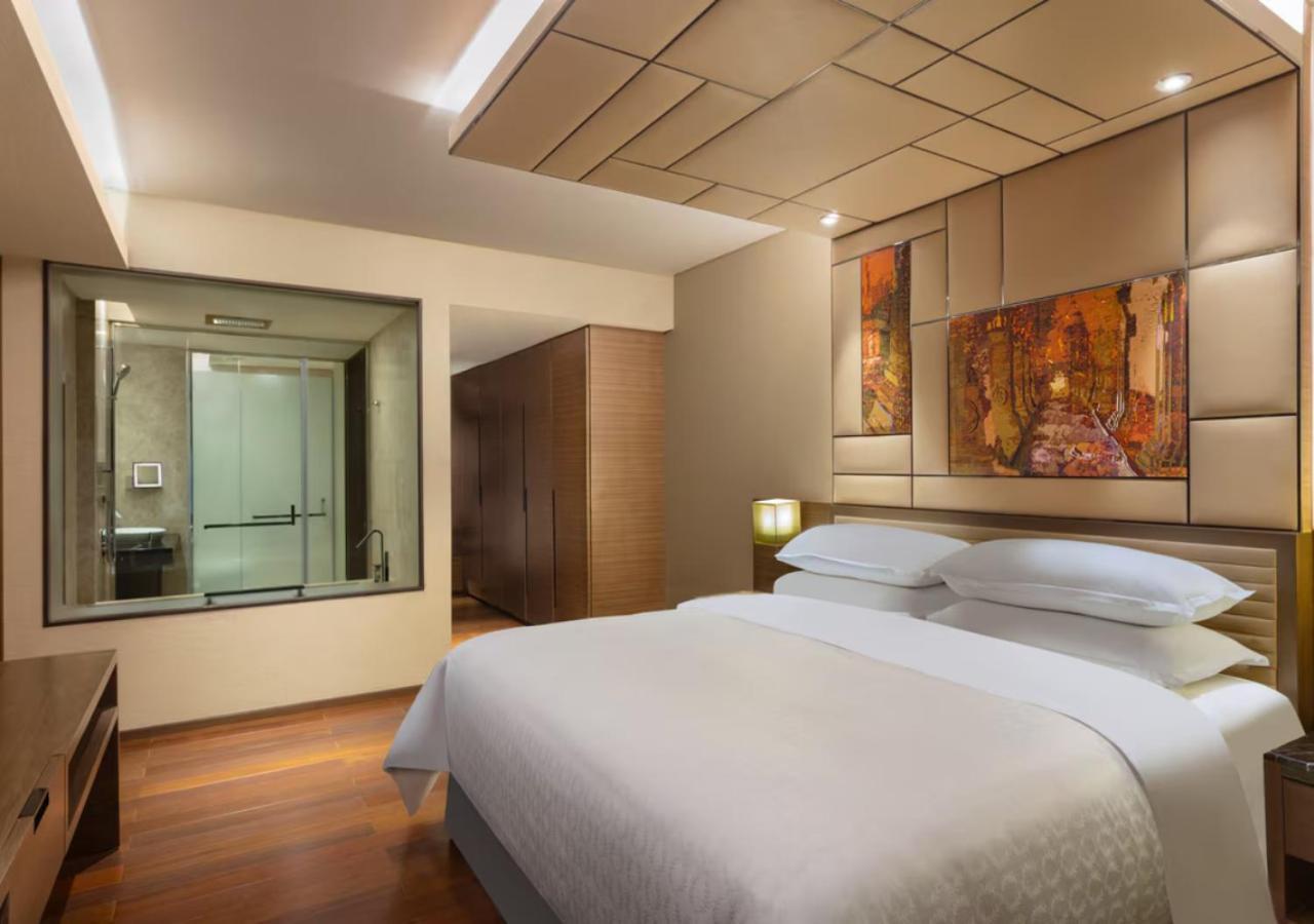 Belwoood Near Delhi Airport Hotel 4*