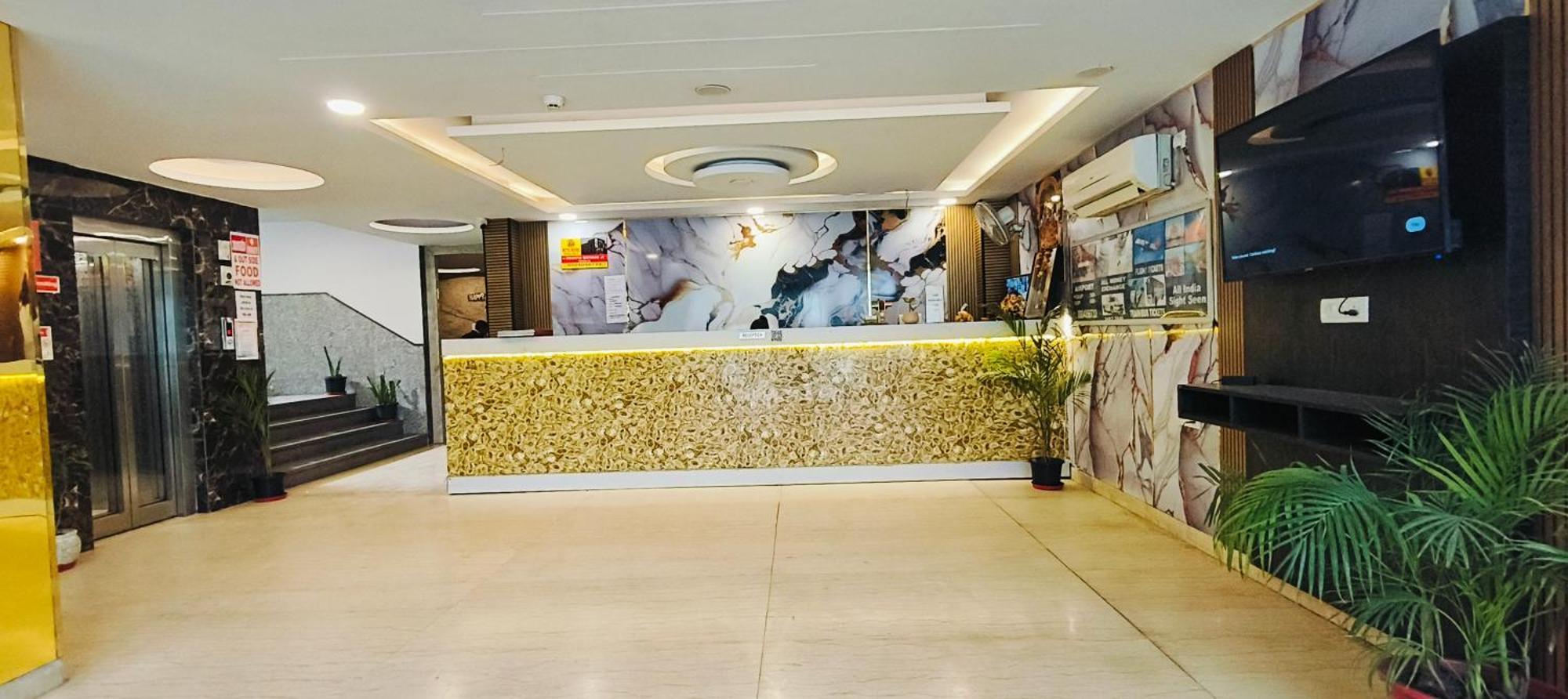 Hotel Pacific Near Delhi Airport