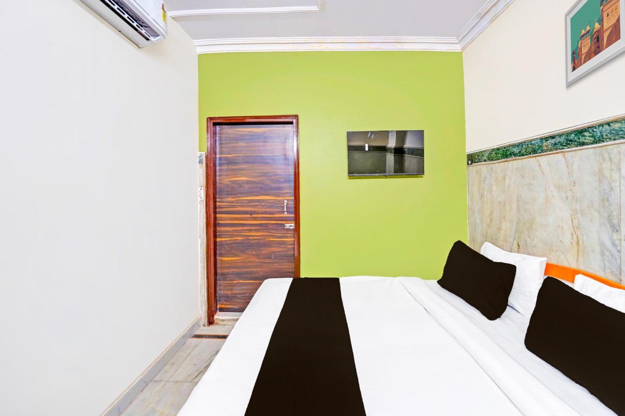 O Jps Lux Delhi (National Capital Territory of India)
