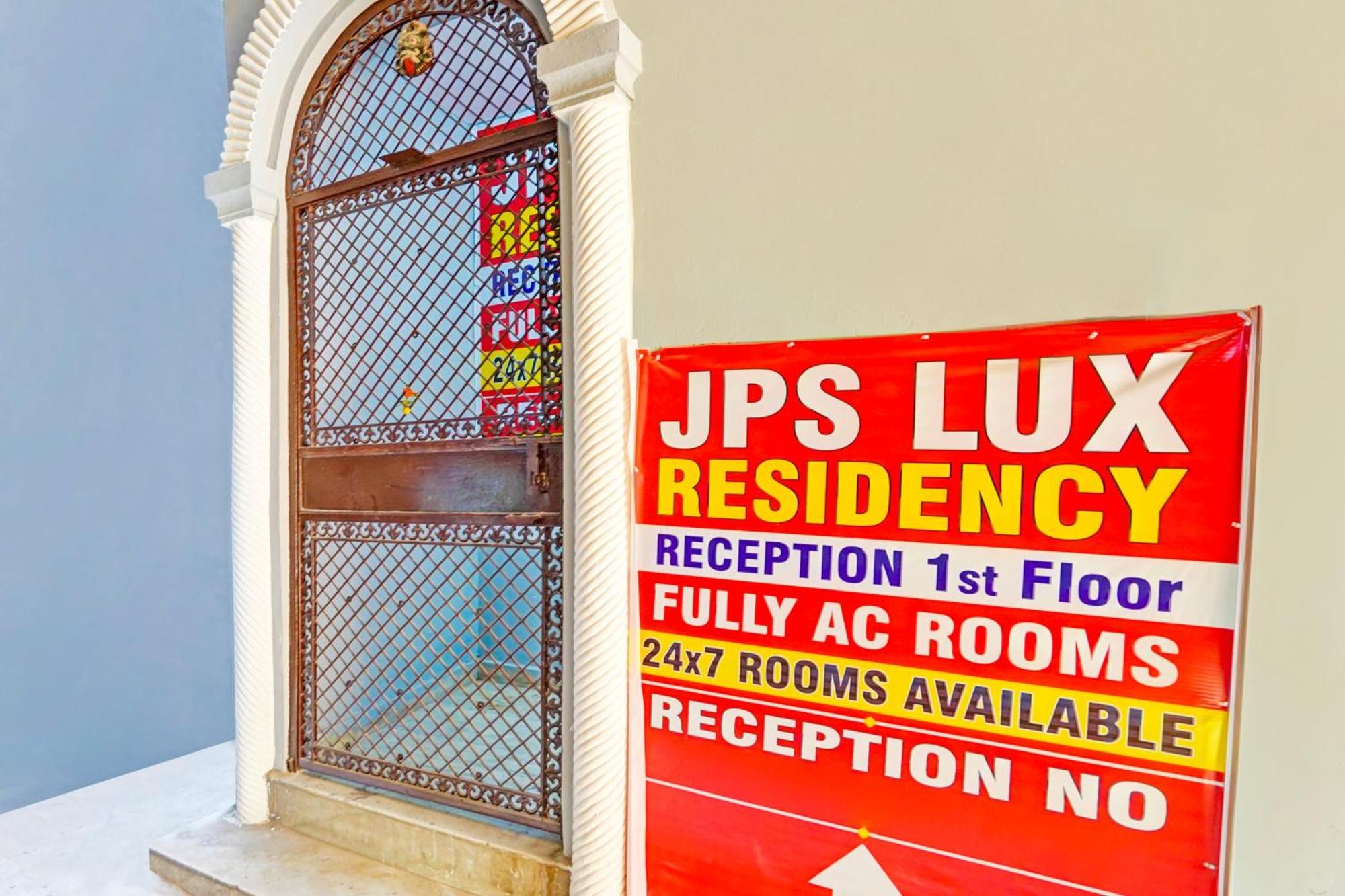 Hotel O Jps Lux 3*