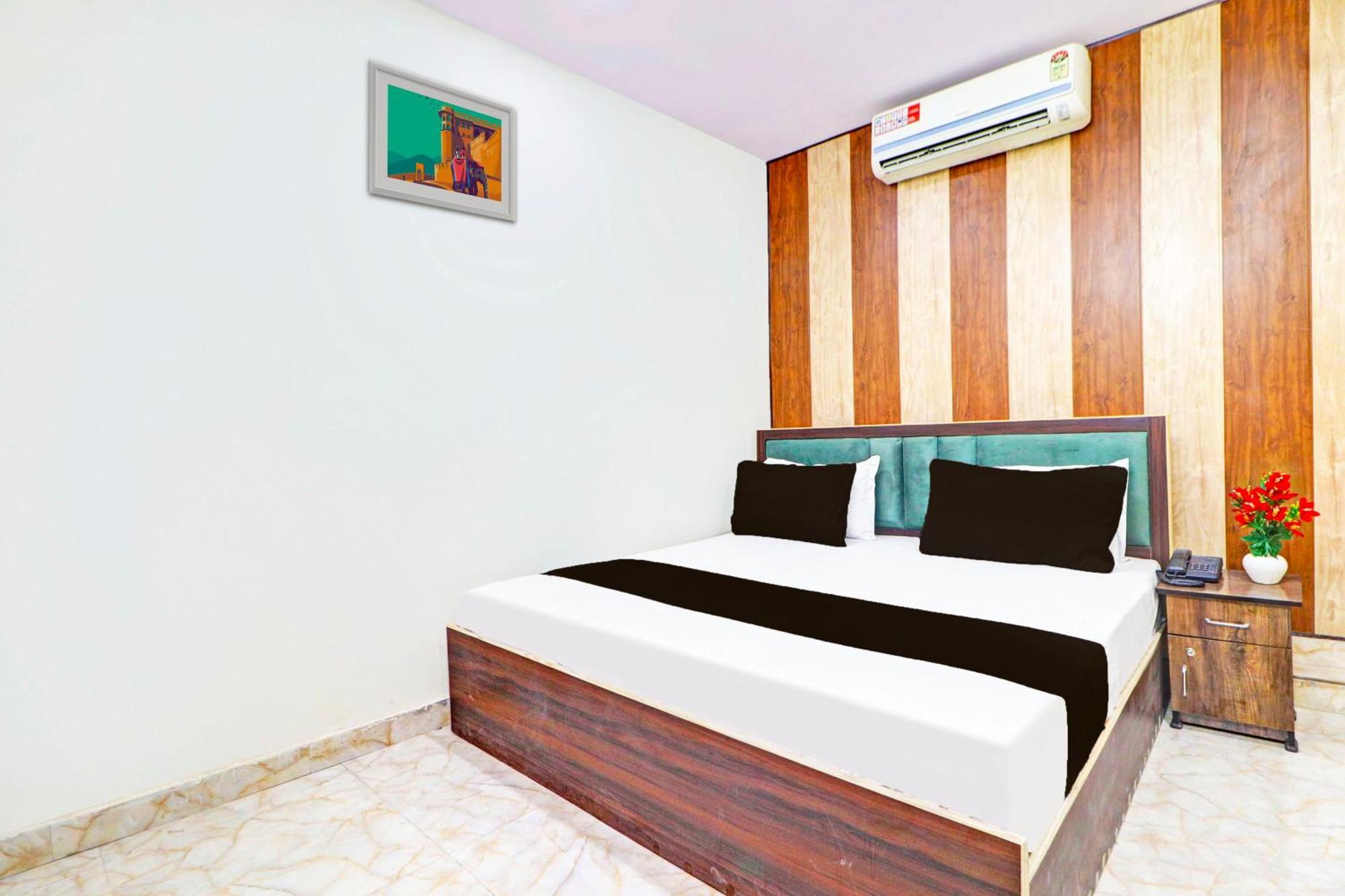 Super O Star View Residency New Delhi