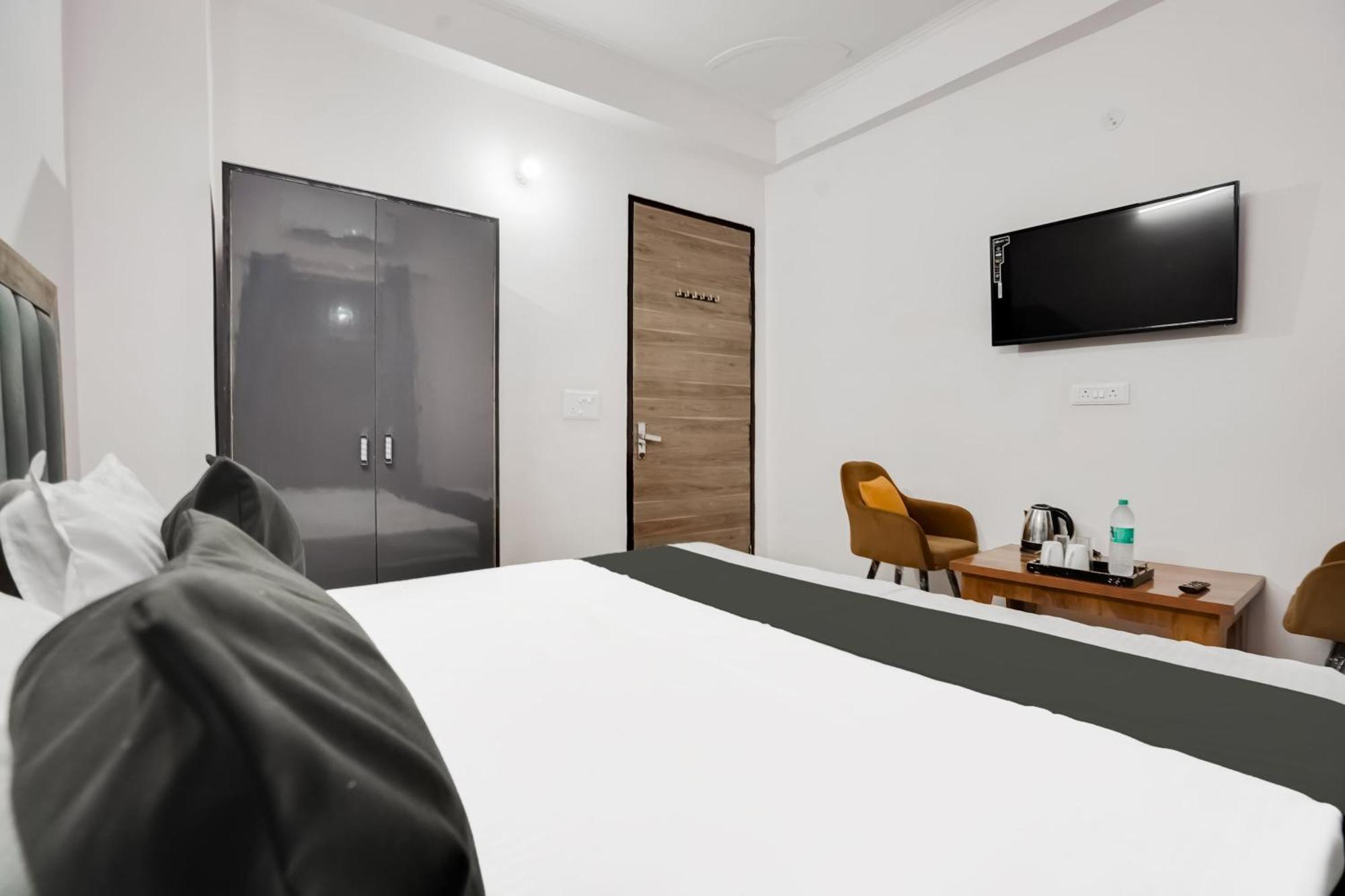 Super Oyo O Comfort Hotel 3*