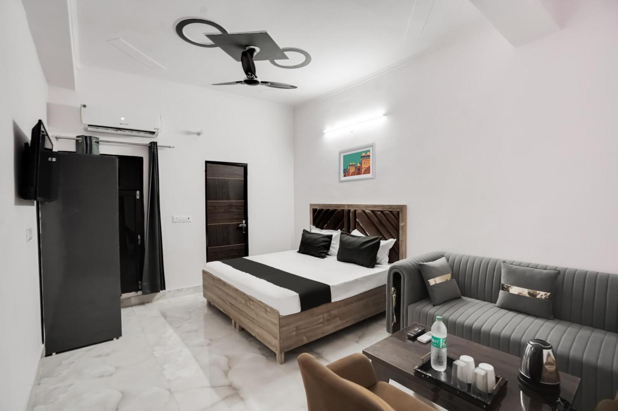 Super Oyo O Comfort 3* Delhi (National Capital Territory of India)
