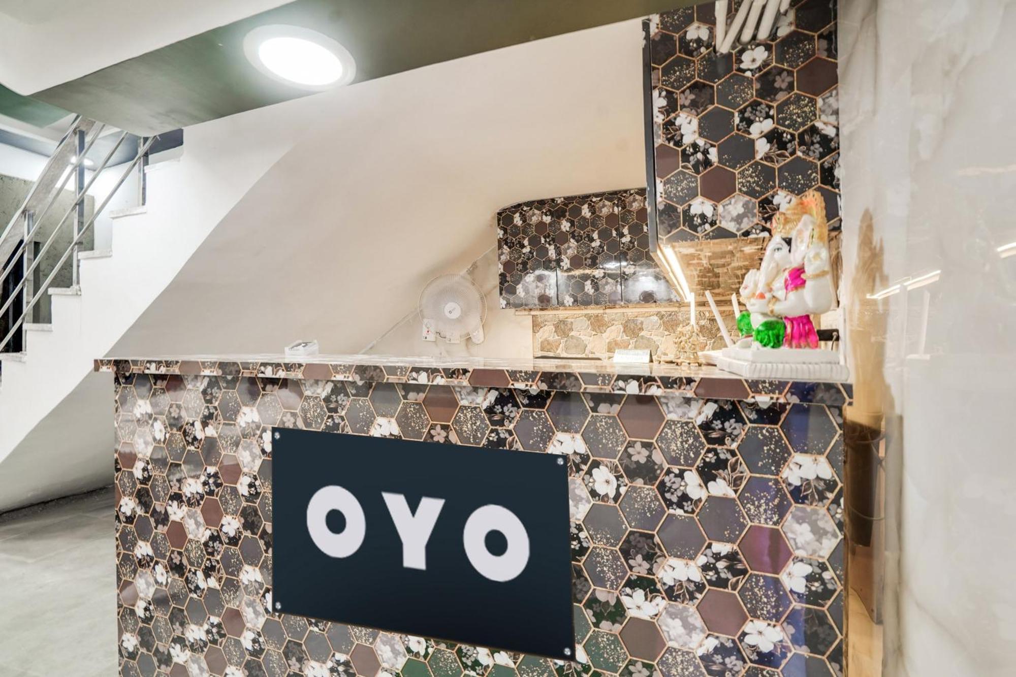 Super Oyo O Comfort Hotel