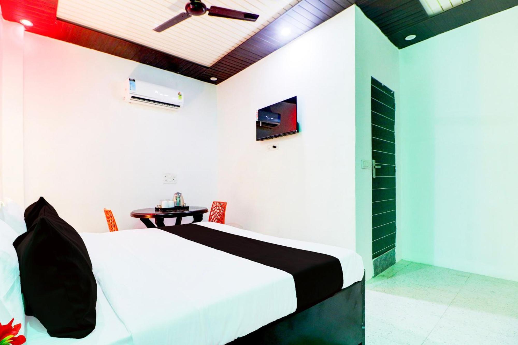 O Moon Light 3* Delhi (National Capital Territory of India)