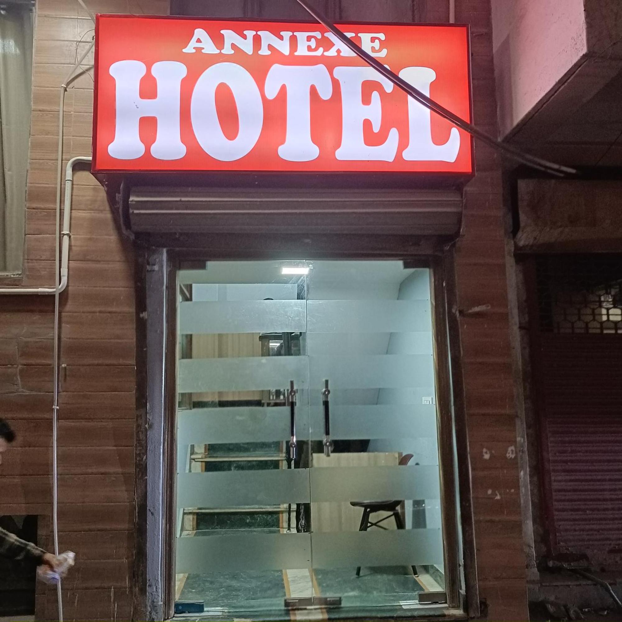 Hotel Airport Annexe