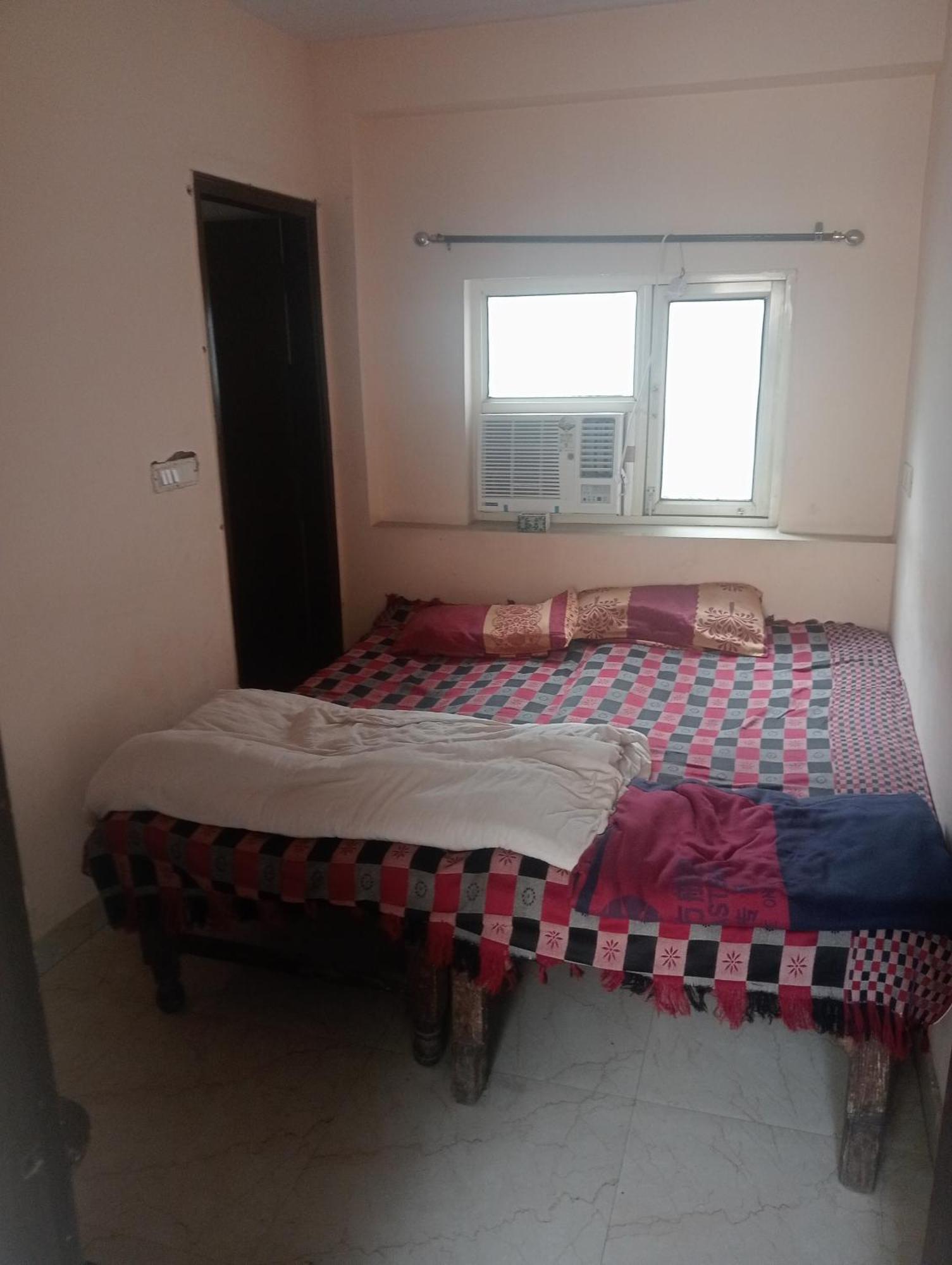 Ever Green Travel & Pg Guest house