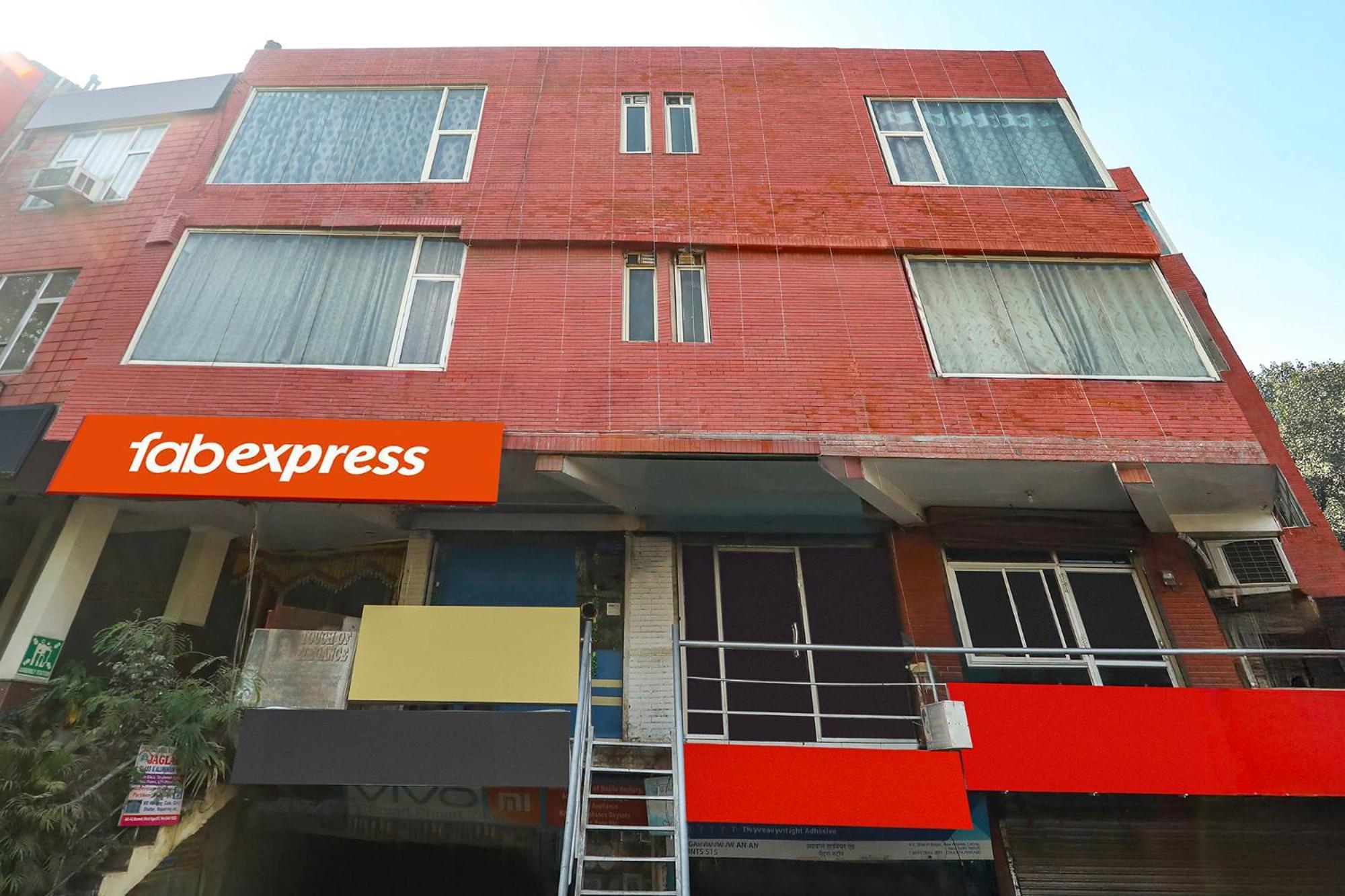 Hotel Fabexpress Rajdeep Palace