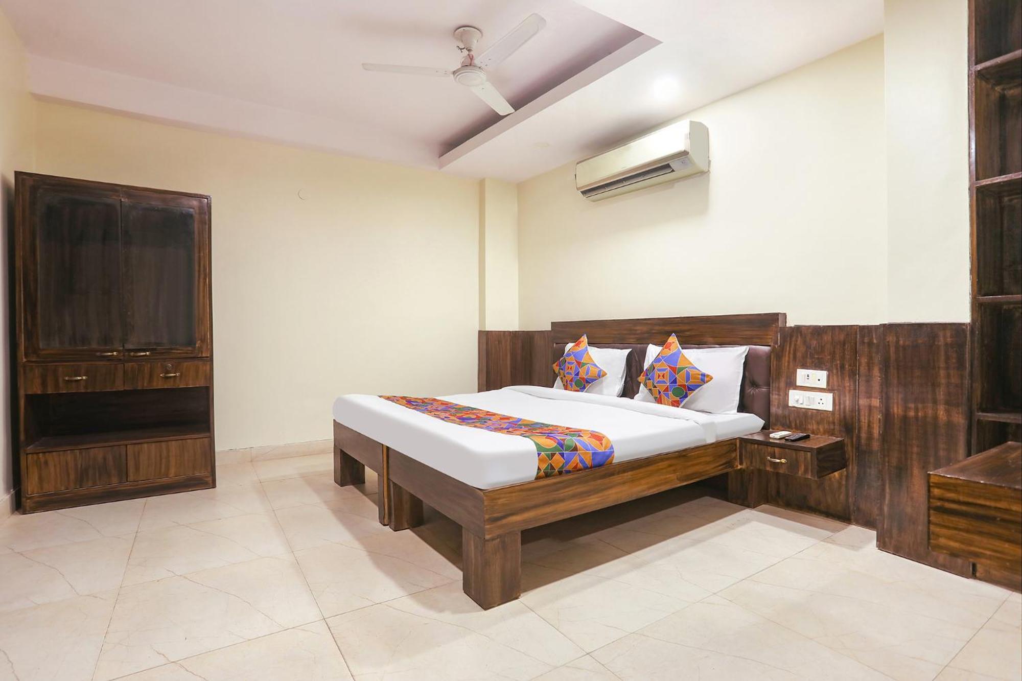 Hotel Fabexpress Rajdeep Palace New Delhi