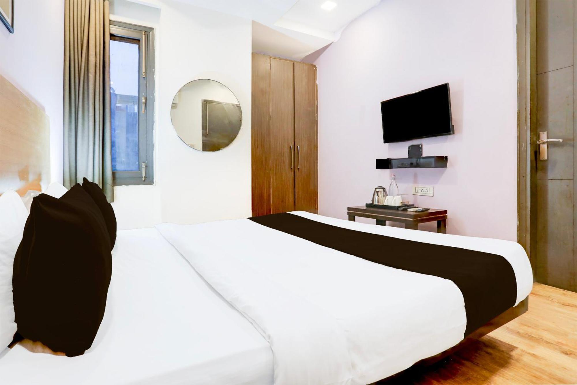 Super Townhouse Rohini Sector 24 Hotel Delhi (National Capital Territory of India)