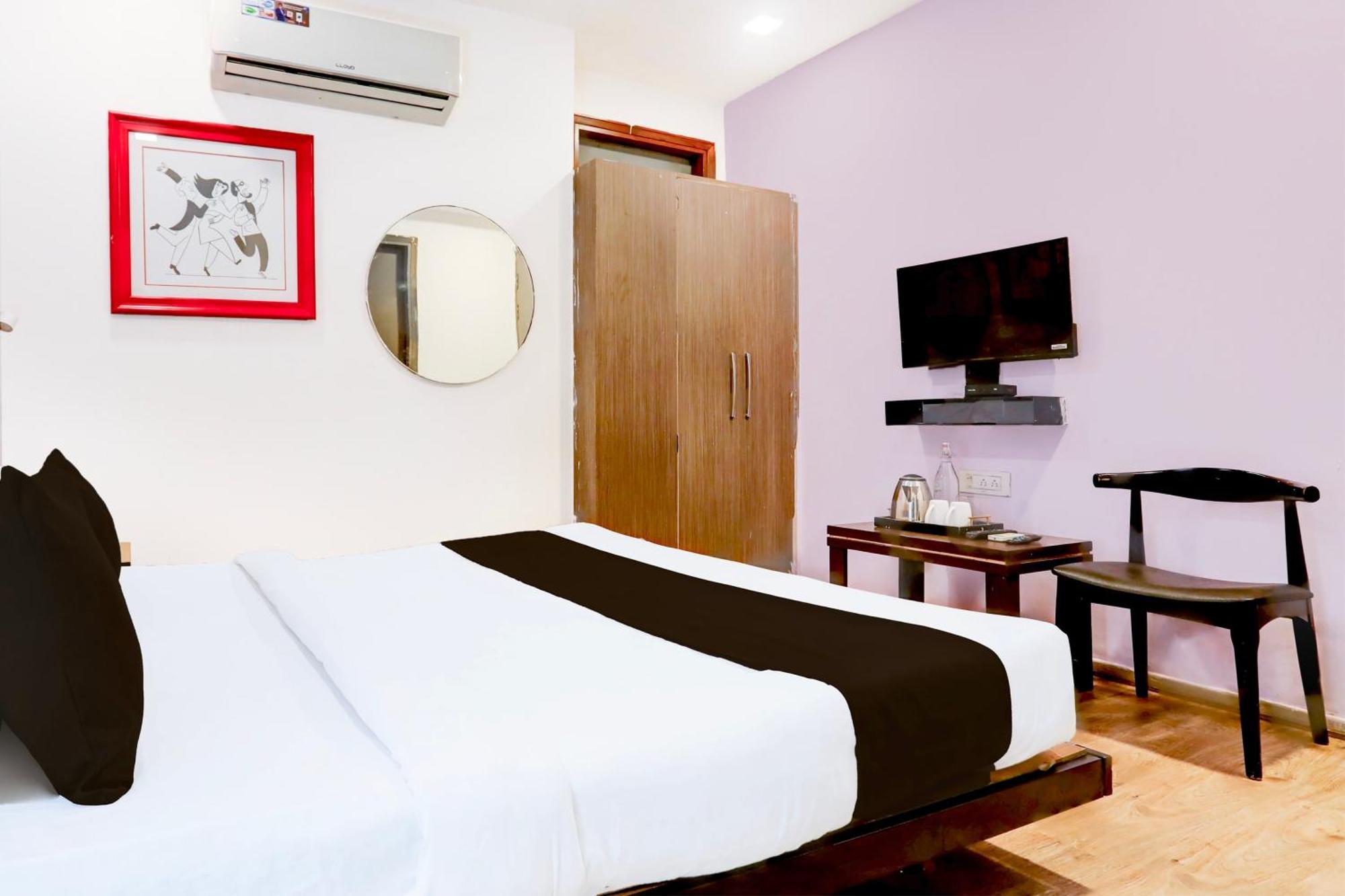Hotel Super Townhouse Rohini Sector 24 4*