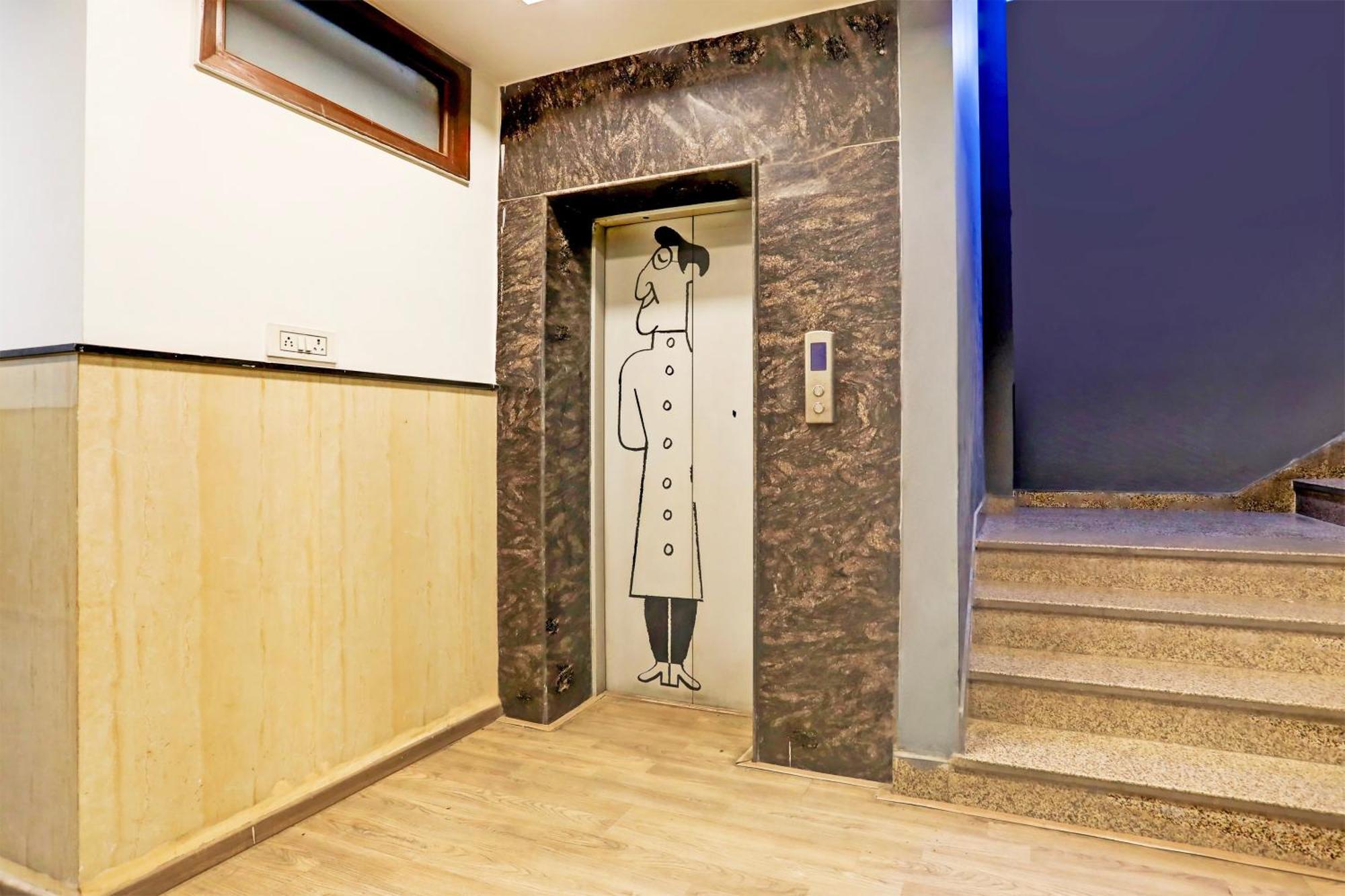 Super Townhouse Rohini Sector 24 Hotel Delhi (National Capital Territory of India)