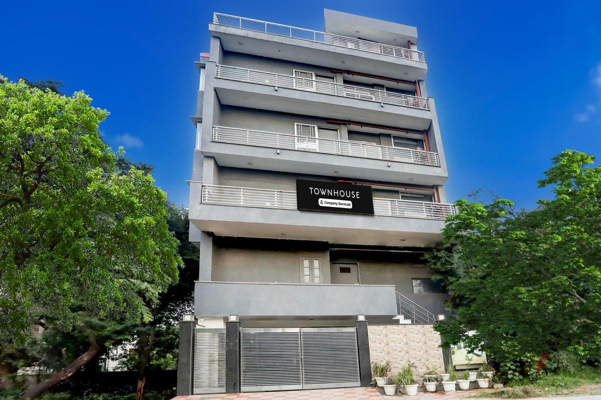 Hotel Super Townhouse Rohini Sector 24 4*