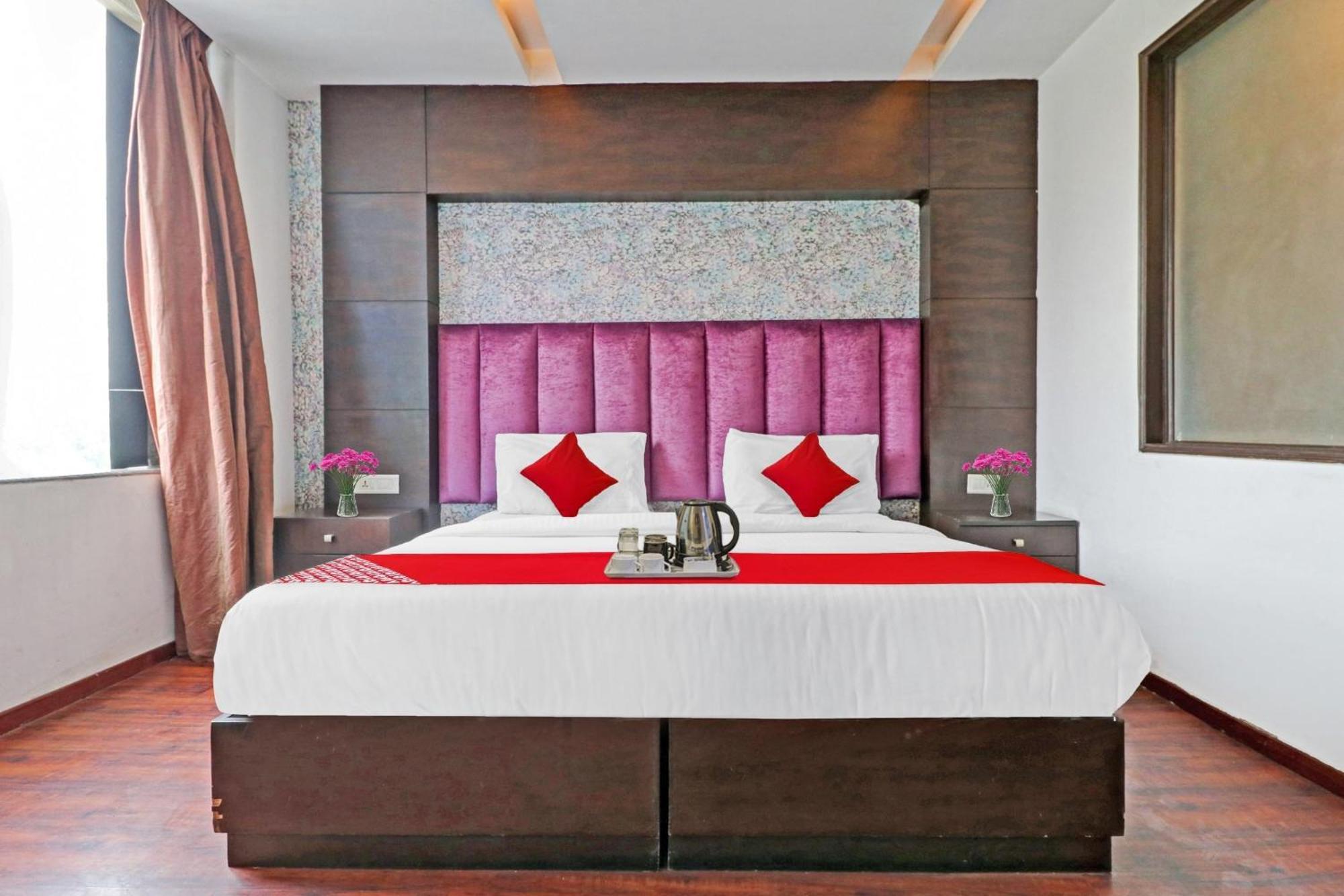 O Grand Luxury 3* New Delhi
