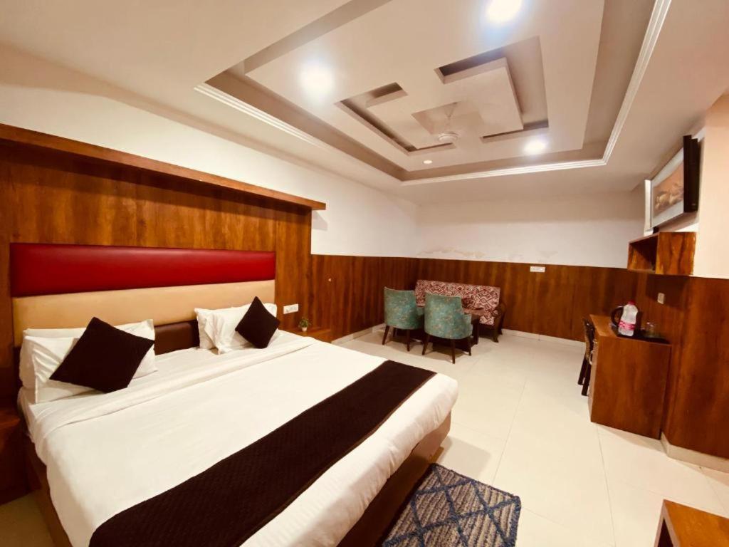 The Flight Path Hotel New Delhi