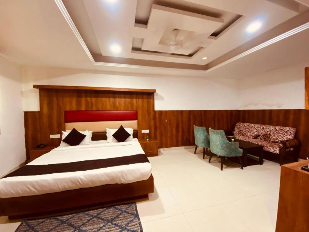 The Flight Path Hotel New Delhi