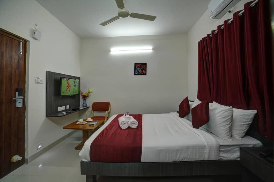 Airport Vijay Palace Near Aerocity Delhi Airport Hotel