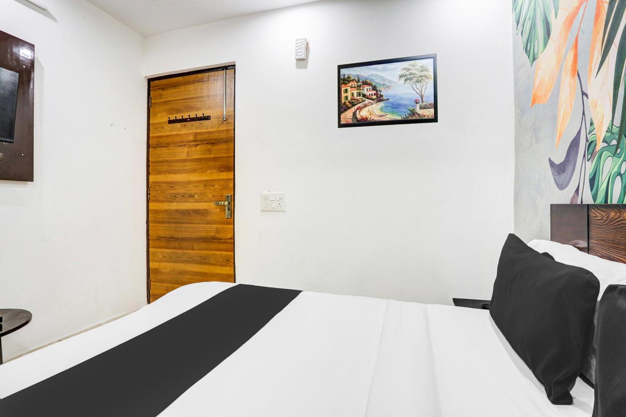 Hotel O International New Delhi