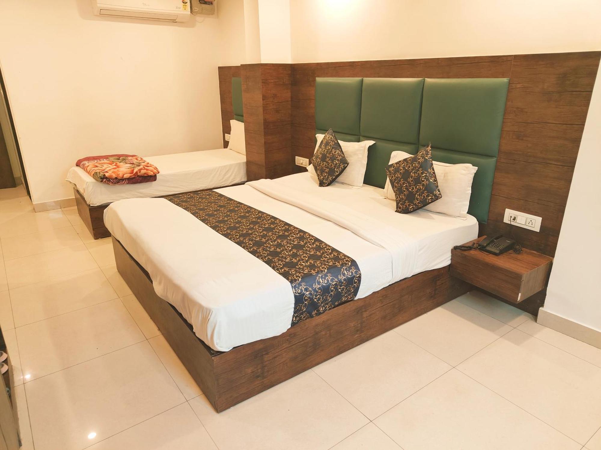 Hotel Tela International Near Delhi Igi Airport