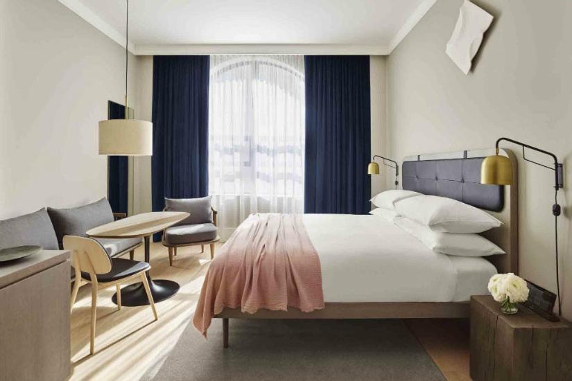 Royal Encasa Delhi Airport Hotel New Delhi