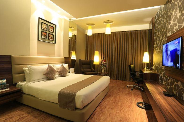 Hotel Royal Encasa Delhi Airport *