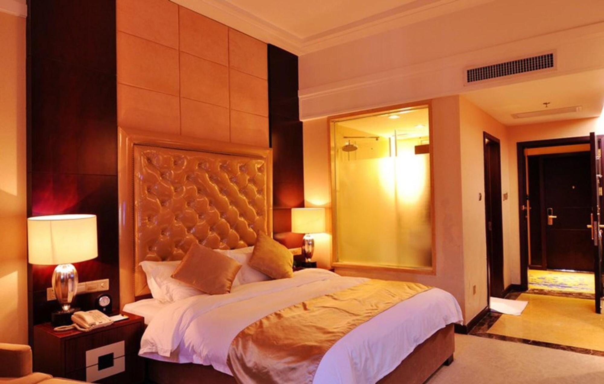 Royal Encasa Delhi Airport Hotel New Delhi