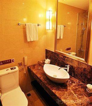 Royal Encasa Delhi Airport Hotel New Delhi