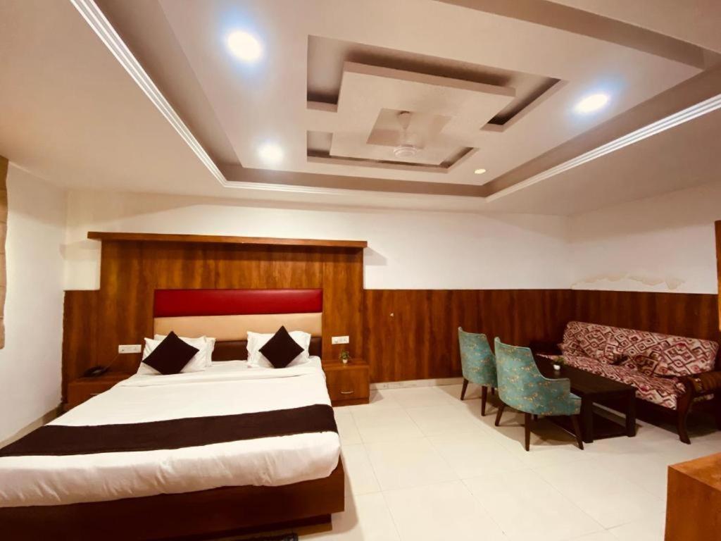 Hotel Happy Plaza