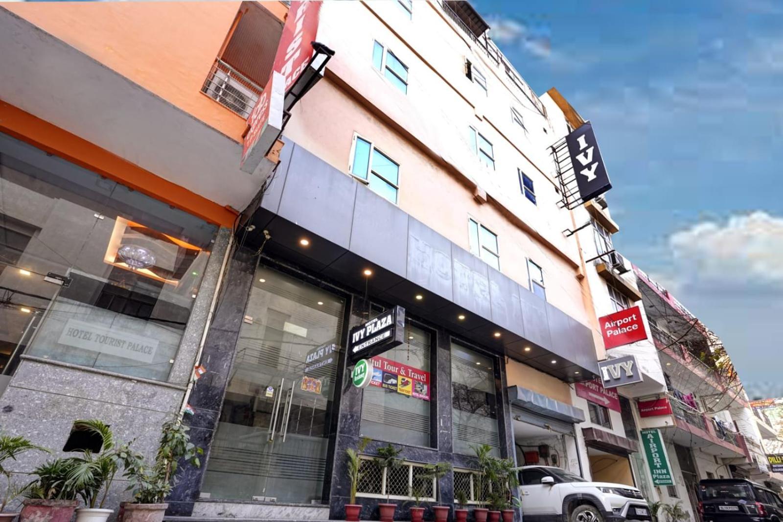 Hotel Aerotech Plaza 4*