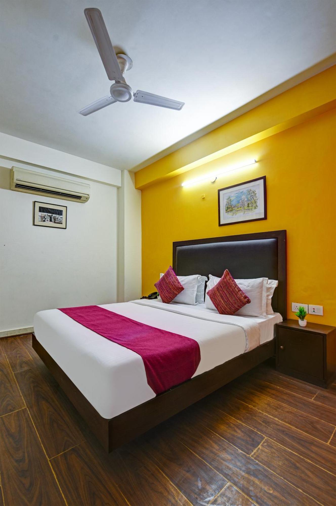 Bijwasan Near Yashobhomi Bed & Breakfast