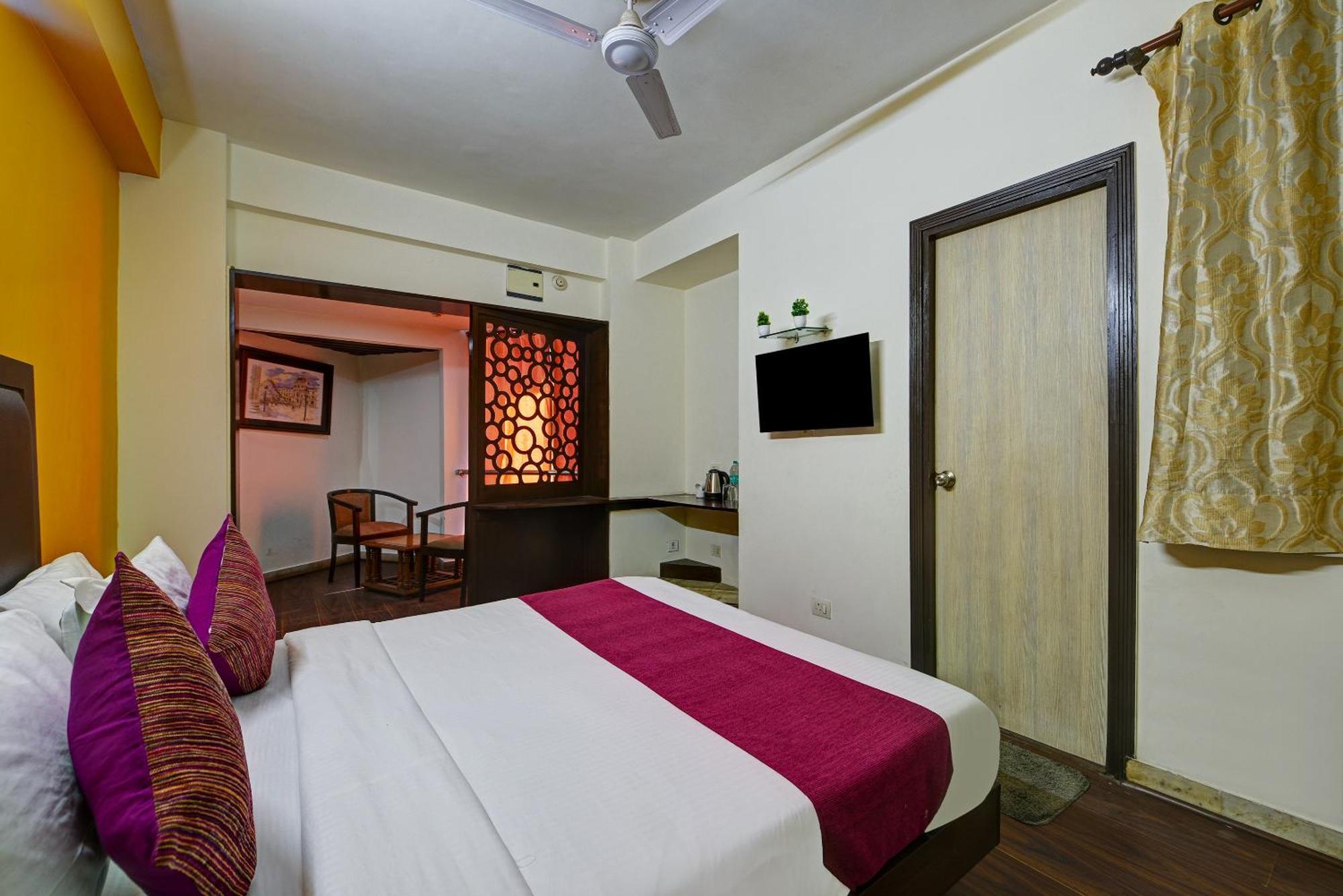 Bed & Breakfast Bijwasan Near Yashobhomi