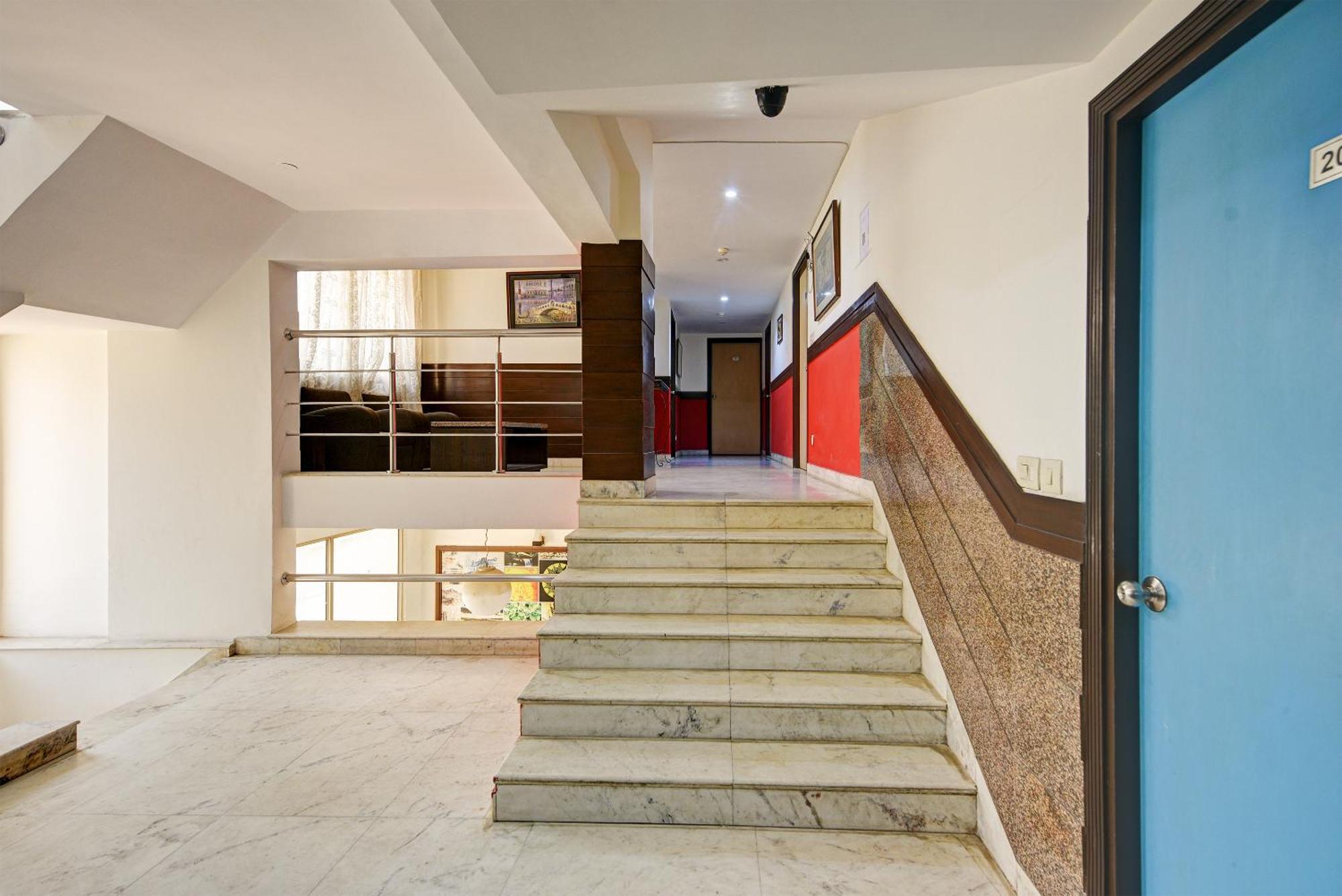 Bijwasan Near Yashobhomi Bed & Breakfast *