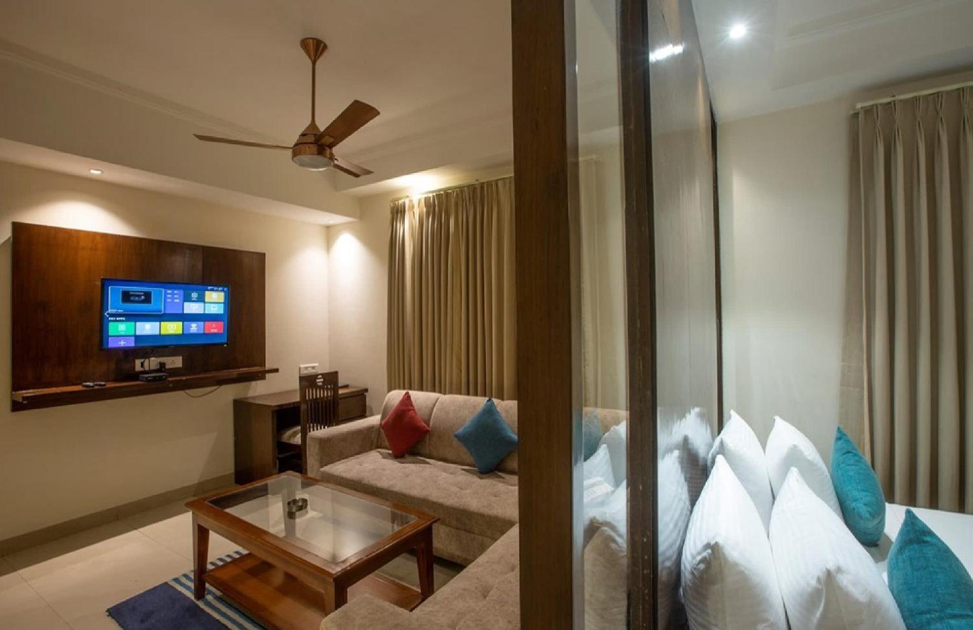 Hotel West Delhi Airport