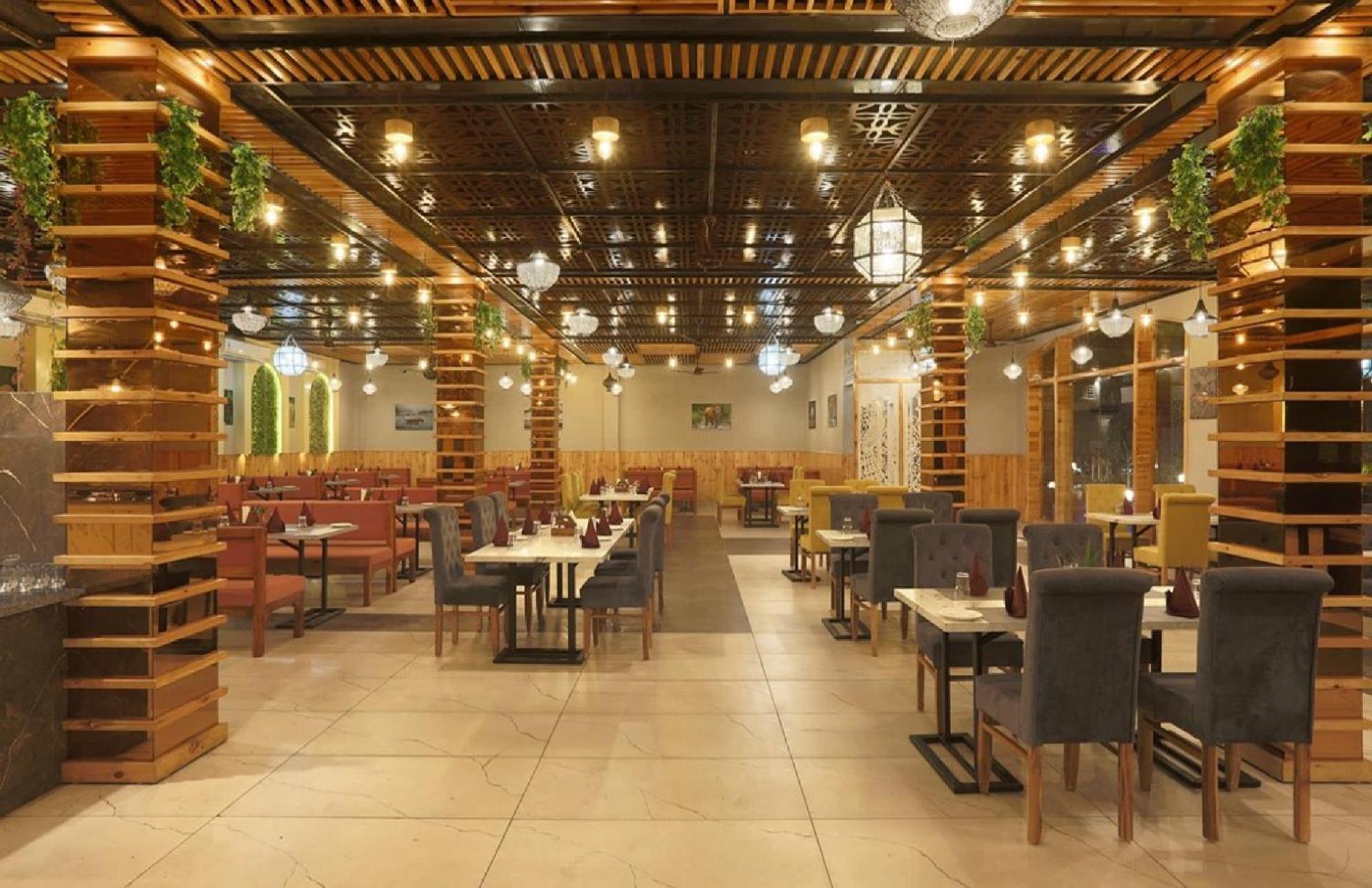 West Delhi Airport 4*