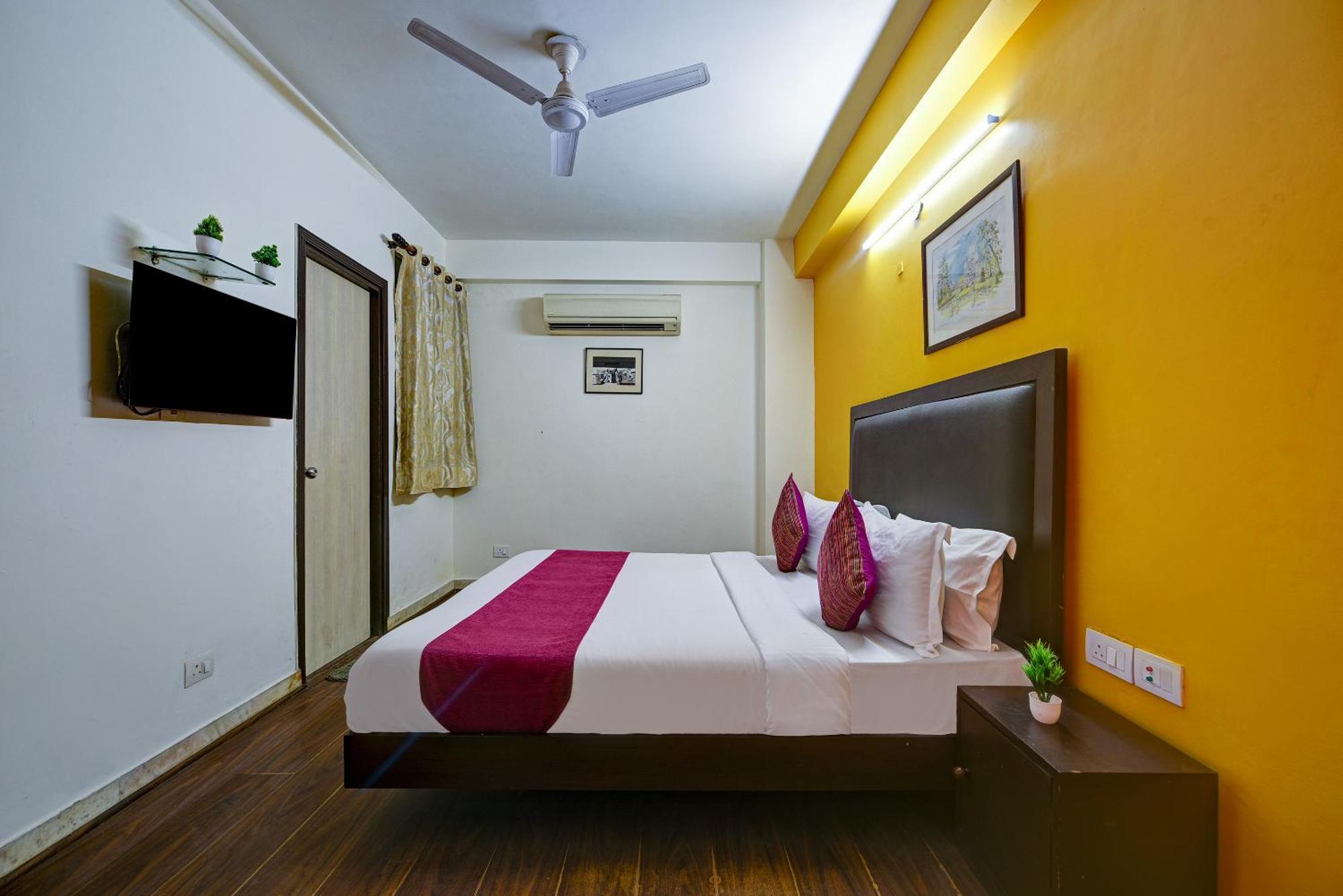 Bijwasan Near Yashobhomi Bed & Breakfast Delhi (National Capital Territory of India)