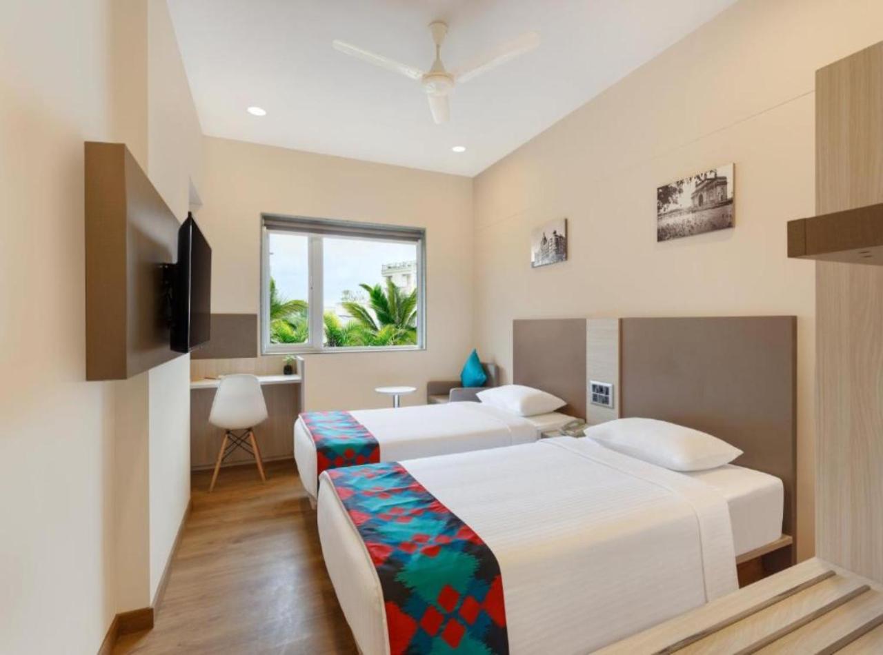 Luxury Near Delhi Airport Hotel