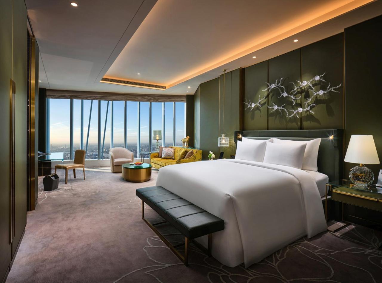 Luxury Near Delhi Airport Nova Deli