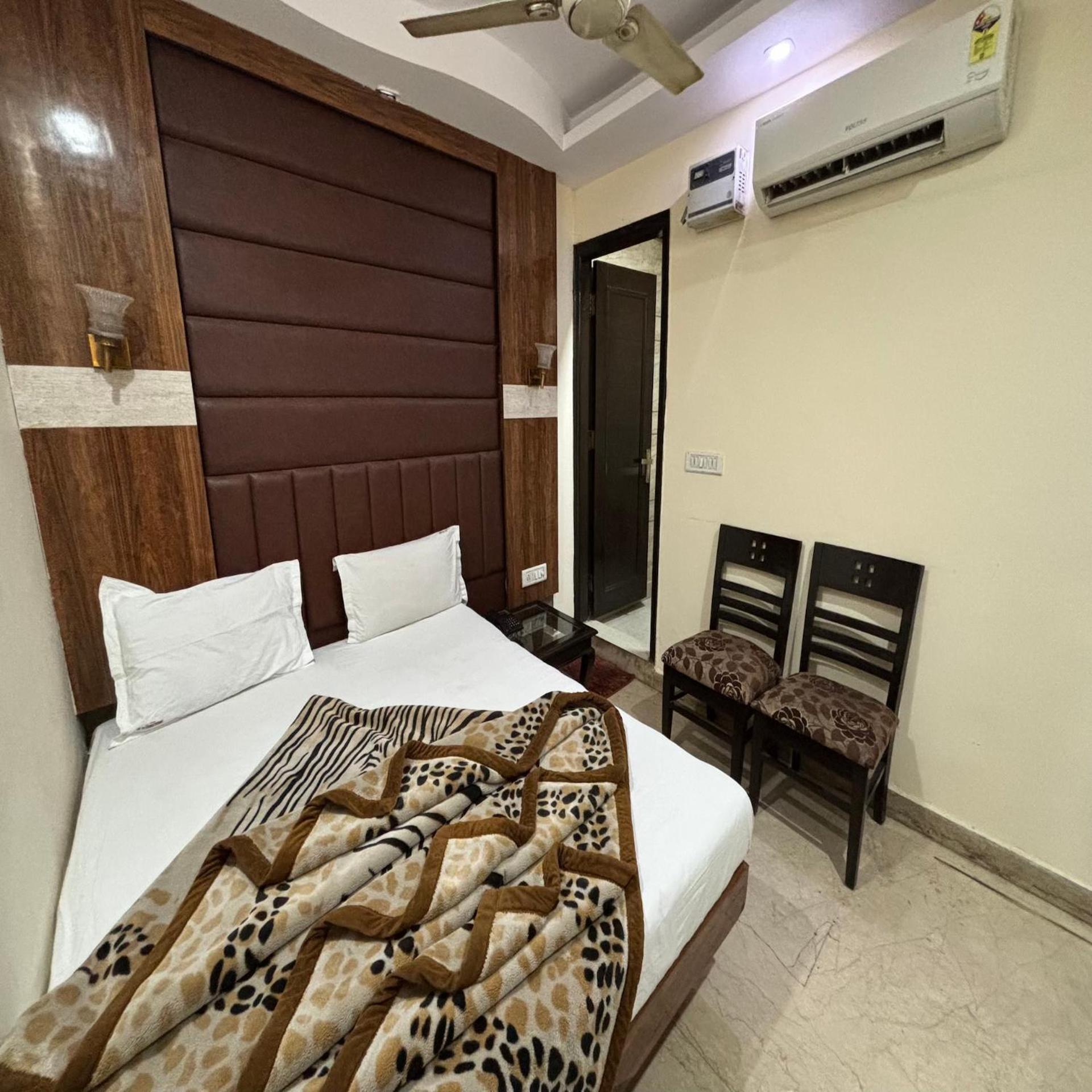Hotel Pk International Near By Station I Couple Friendly *
