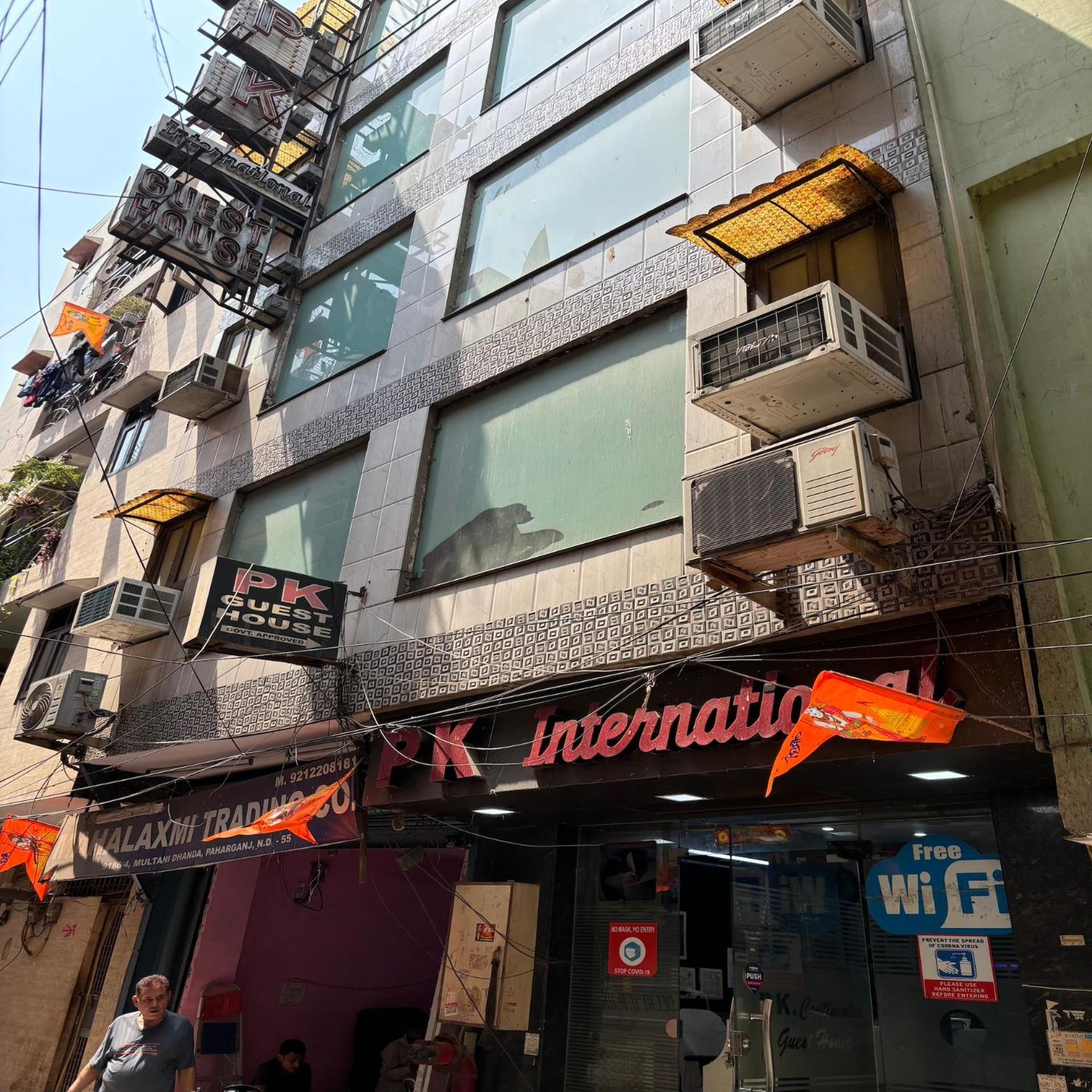 Pk International Near By Station I Couple Friendly *