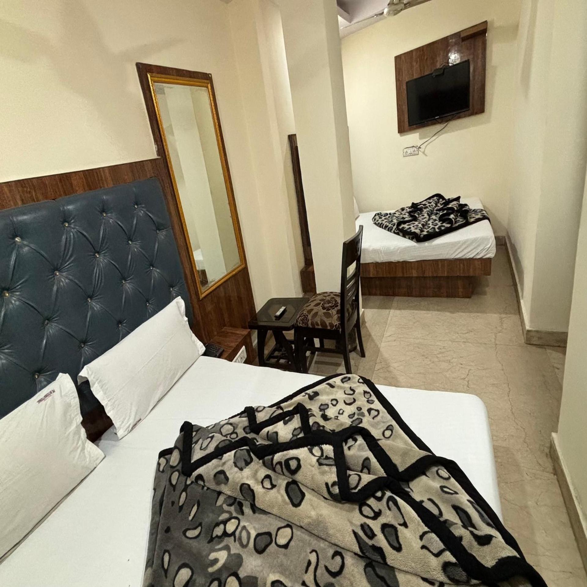 Hotel Pk International Near By Station I Couple Friendly *