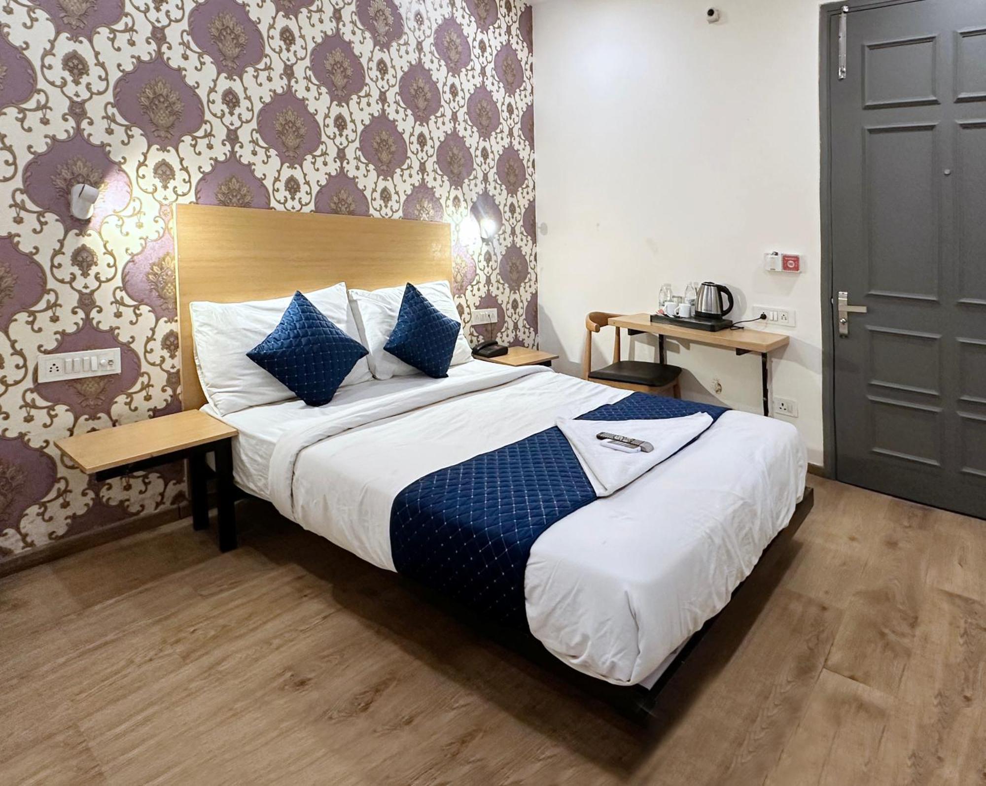 Nidra Dwarka Near Yashobhoomi Convention Centre 3* Delhi (National Capital Territory of India)