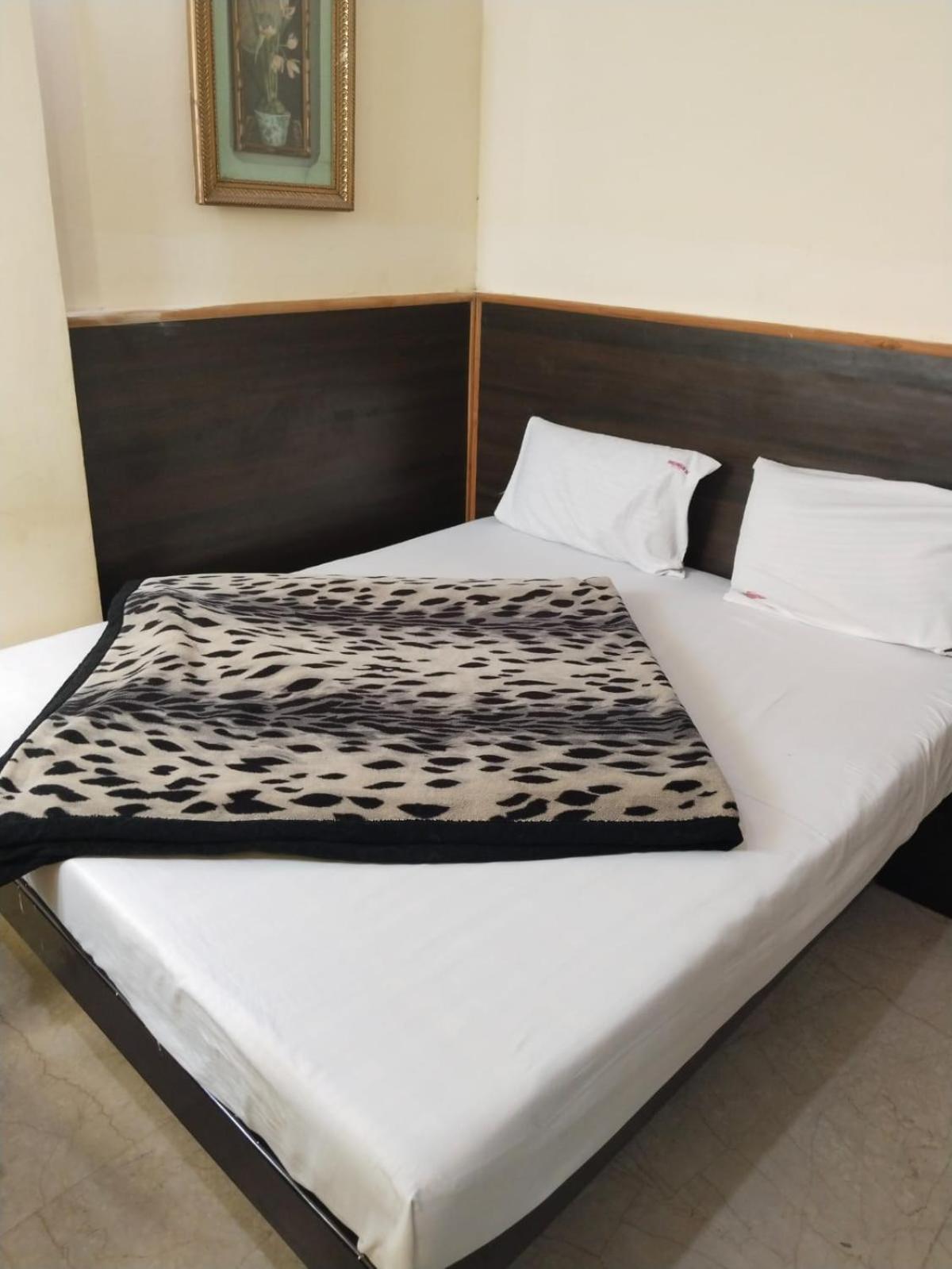 Hotel Pk International Near By Station I Couple Friendly *