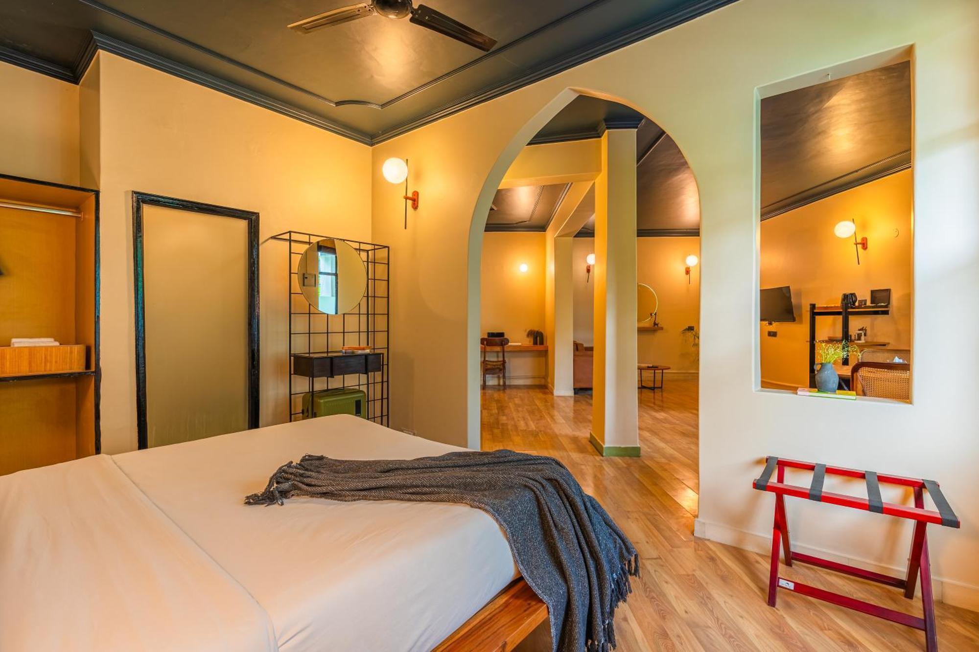 Minimalist One Hauz Khas Village Hotel