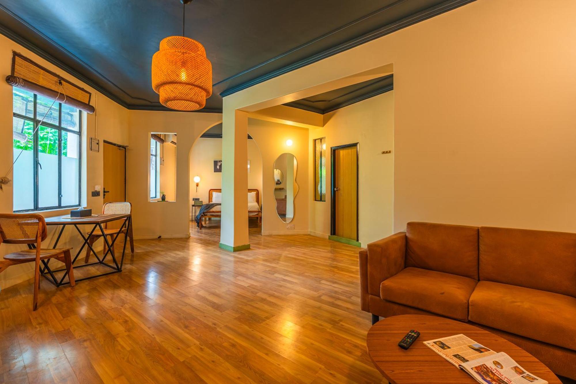 Minimalist One Hauz Khas Village 3*