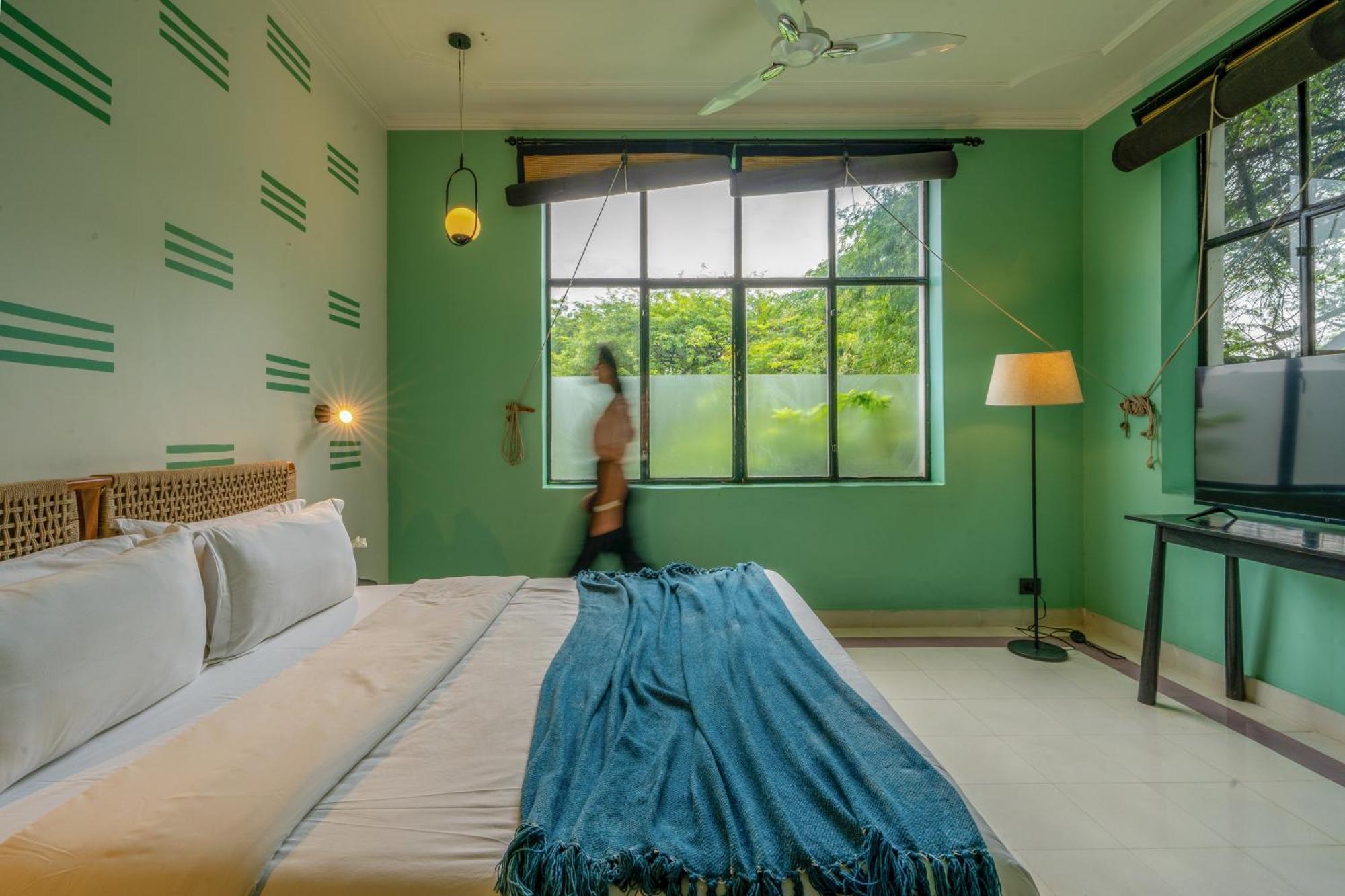 Minimalist One Hauz Khas Village 3* New Delhi