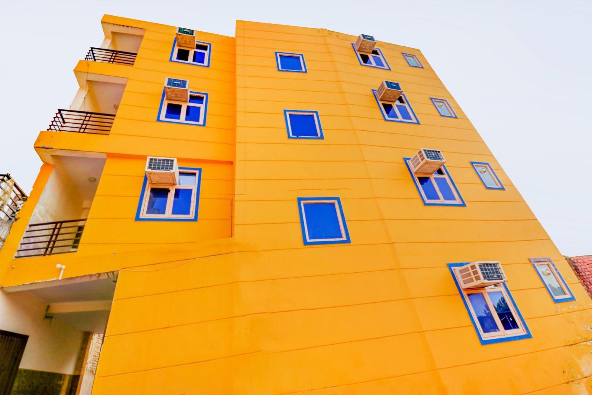 O Urban Wings Hotel 4*