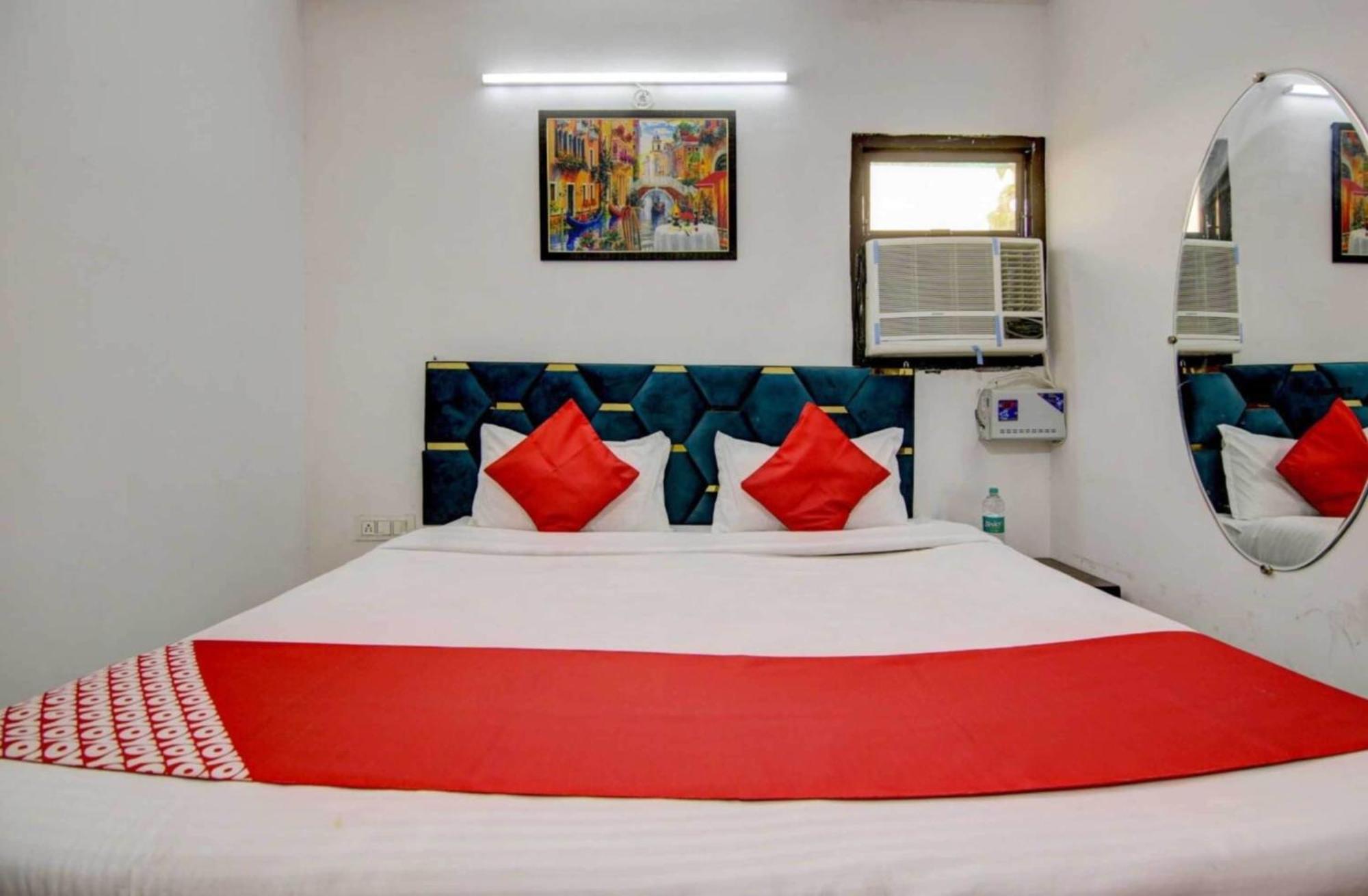 Hotel Live On Del3763