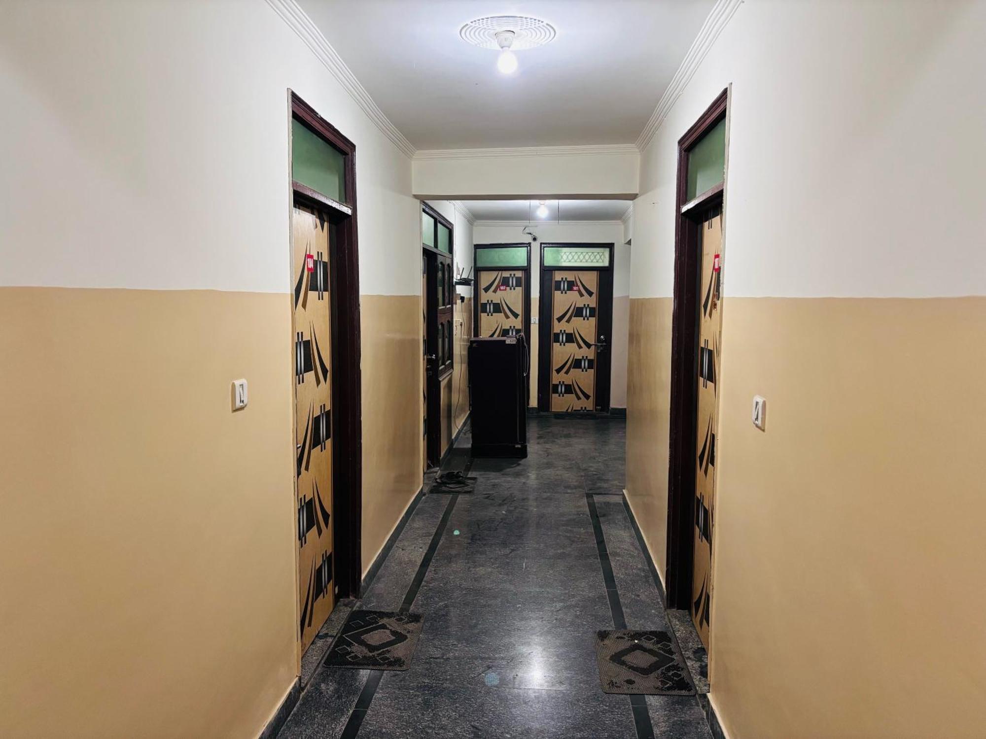 Hotel O Mehmaan Residency Delhi (National Capital Territory of India)